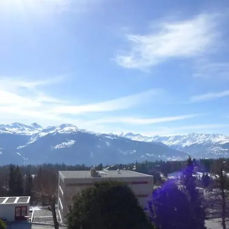 Vue Degagee Jeanne D'arc * Crans-Montana